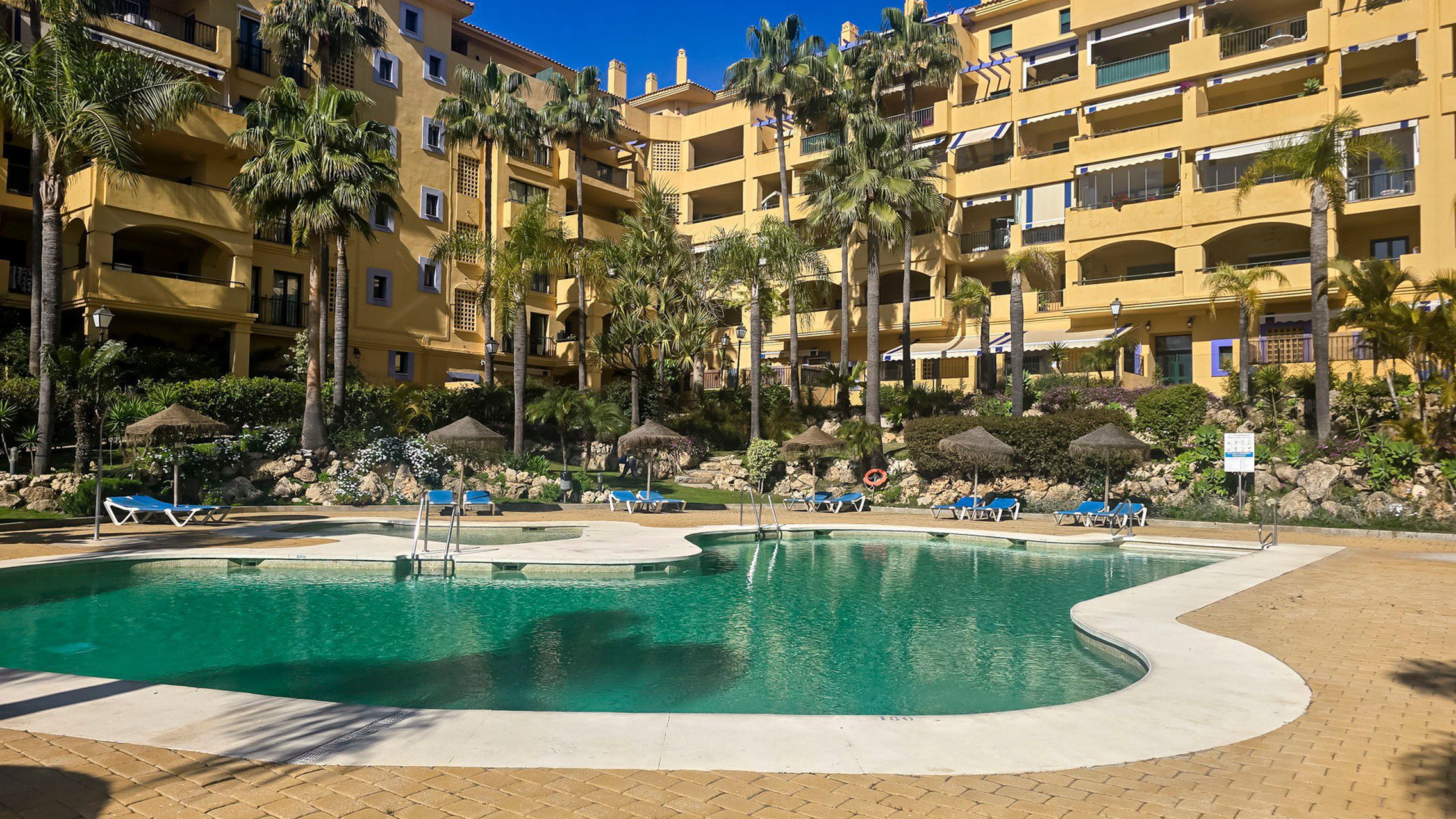 Apartment in Atalaya Isdabe - view 1