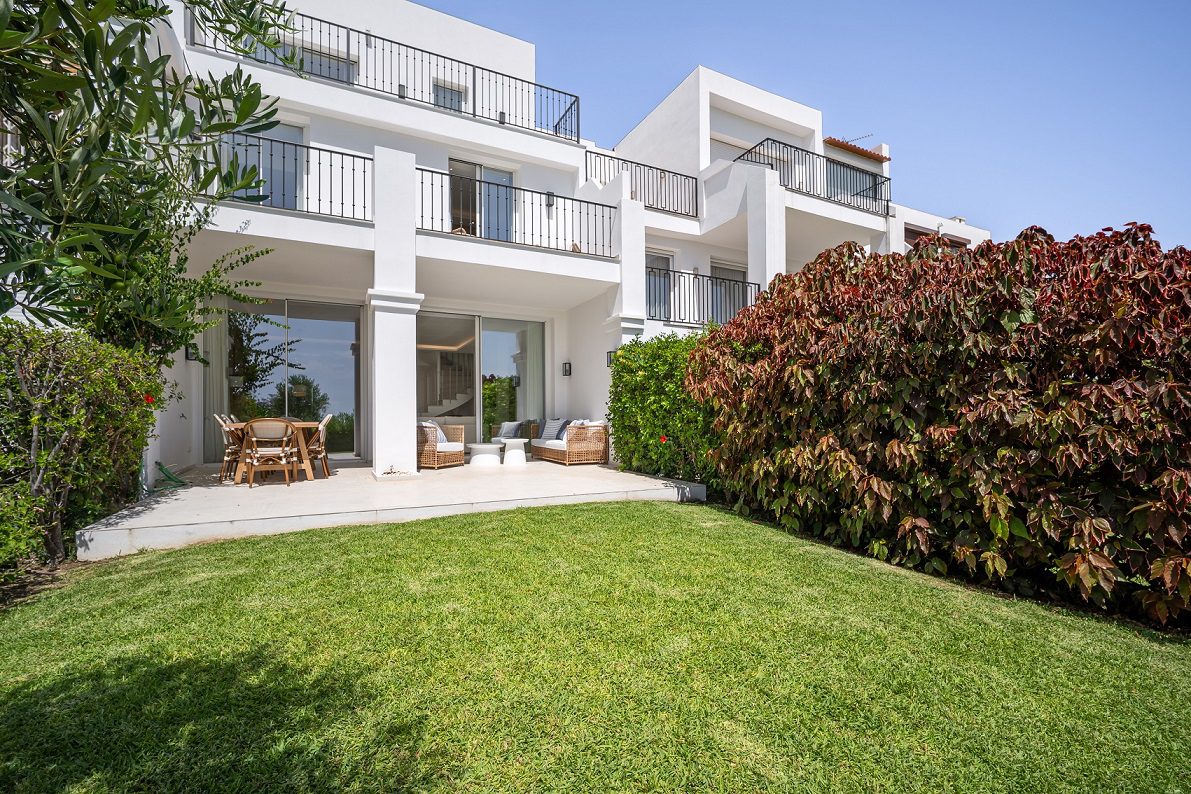 House in Benahavis - view 1