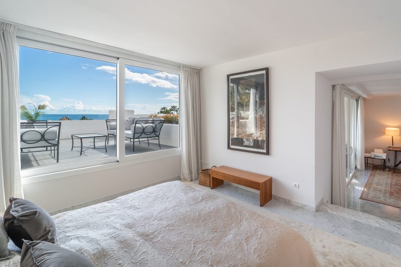 Apartment in Marbella - Image 2