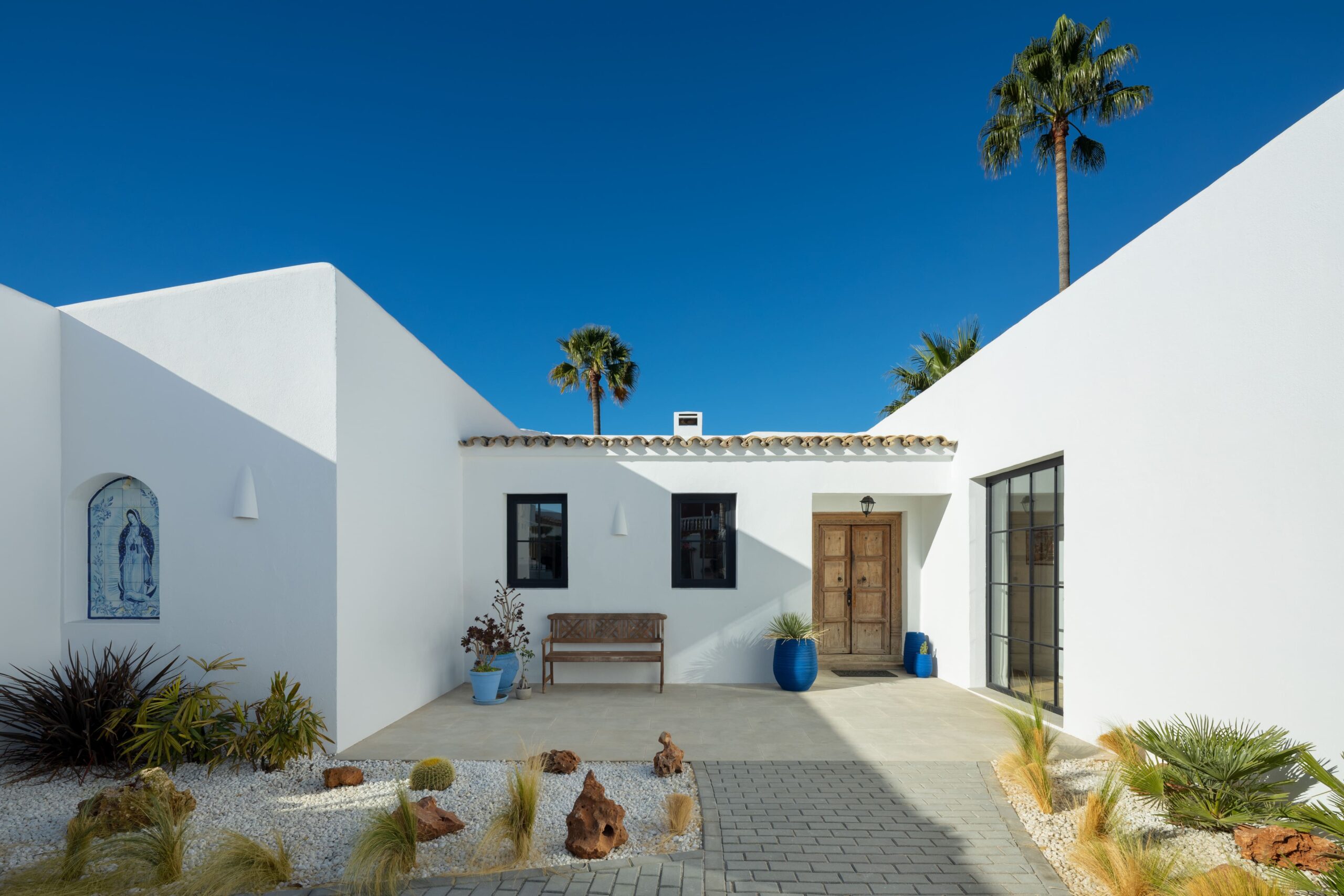 Villa in Atalaya Isdabe - view 1