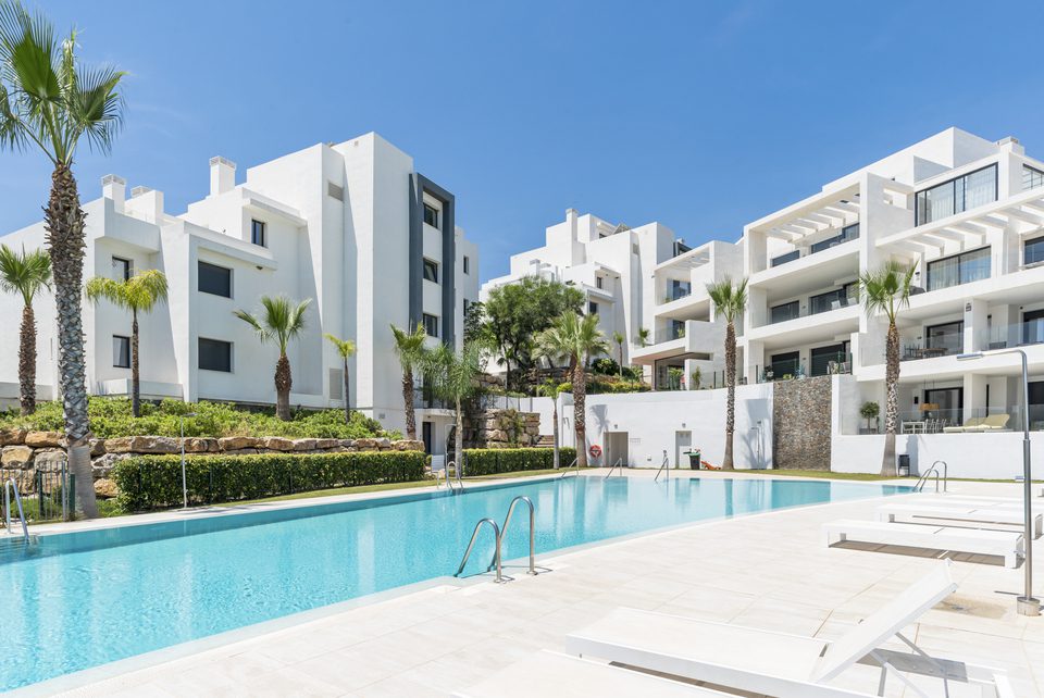 Villa in Estepona - view 1